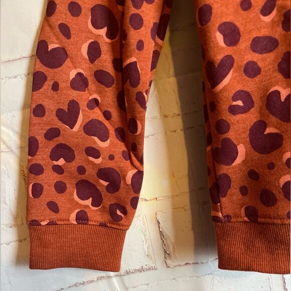 Girls NWT Cat And Jack Hearts Zip Up Hoodie S 6/7 - Picture 3 of 10